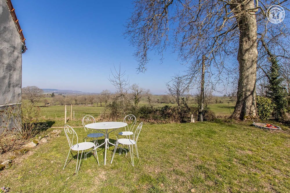 Photo of Outdoor in Marly-sous-Issy