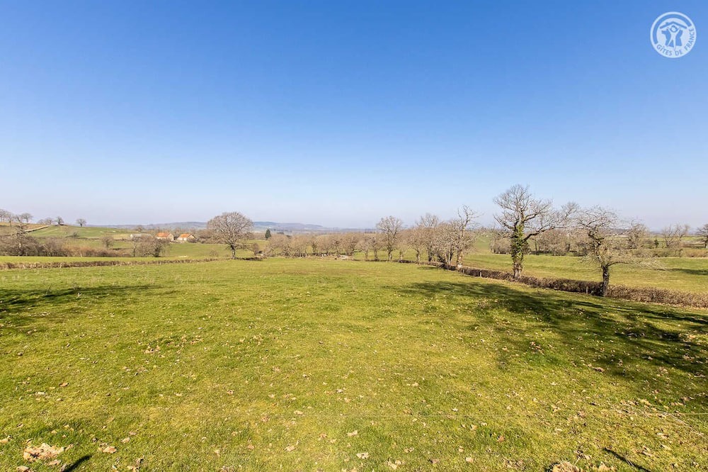 Photo of Outdoor in Marly-sous-Issy
