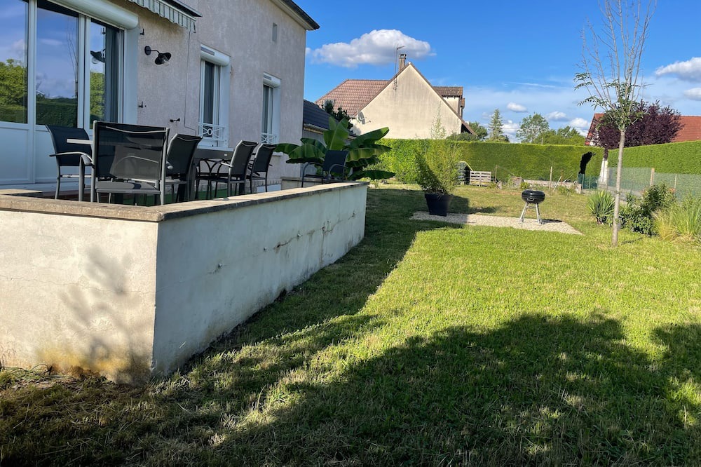 Photo of Outdoor in Champs-sur-Yonne