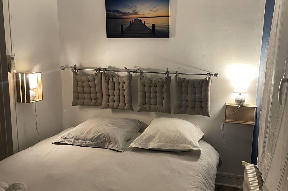 Photo of Bedroom in Champs-sur-Yonne