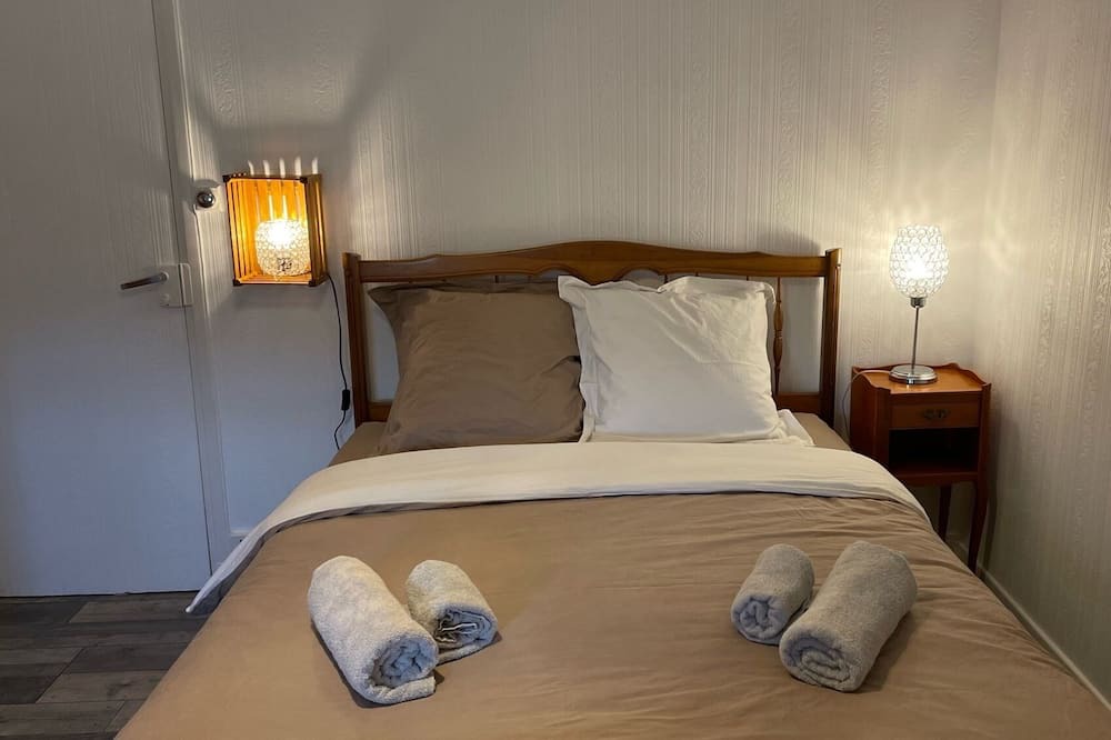 Photo of Bedroom in Champs-sur-Yonne