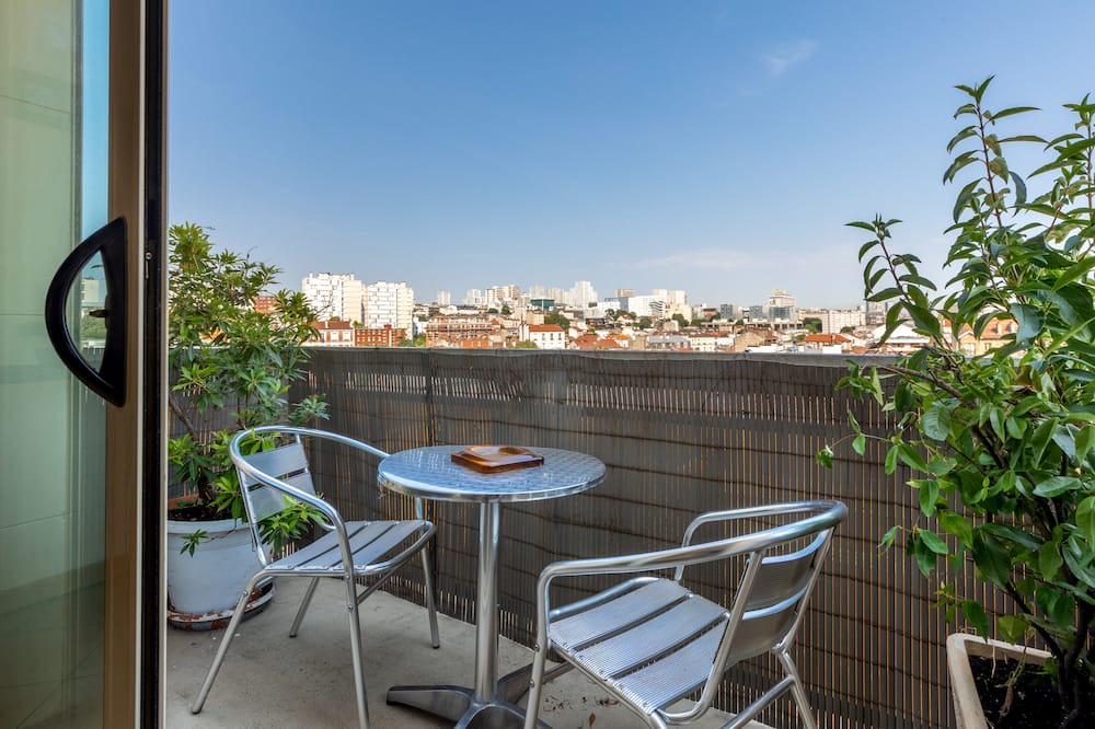 Photo of Patio Balcony in Louis Bertrand-Mirabeau-Semard