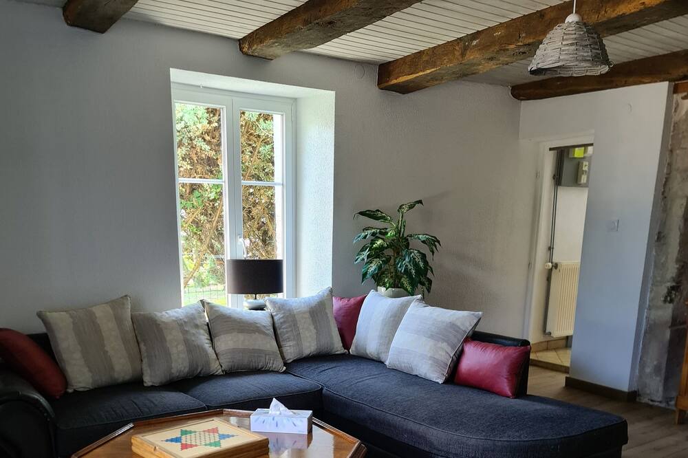 Photo of Livingroom in Velorcey