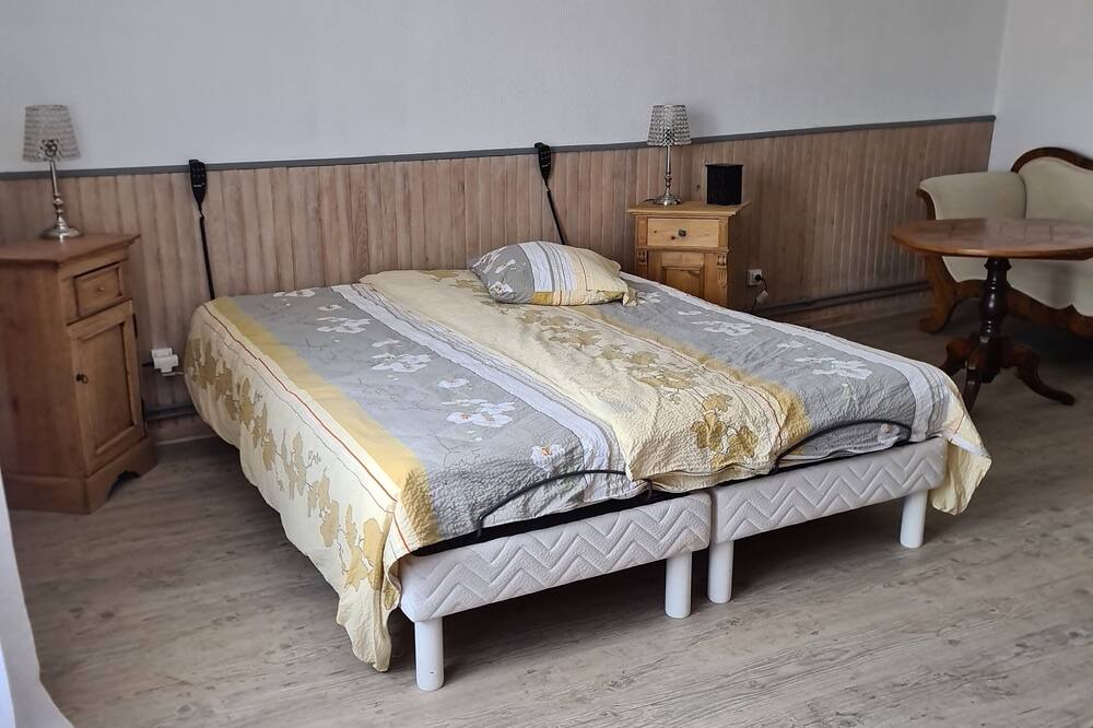 Photo of Bedroom in Velorcey