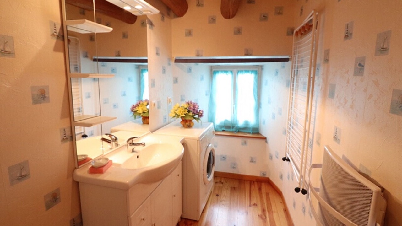 Photo of Bathroom in Saint-Marc