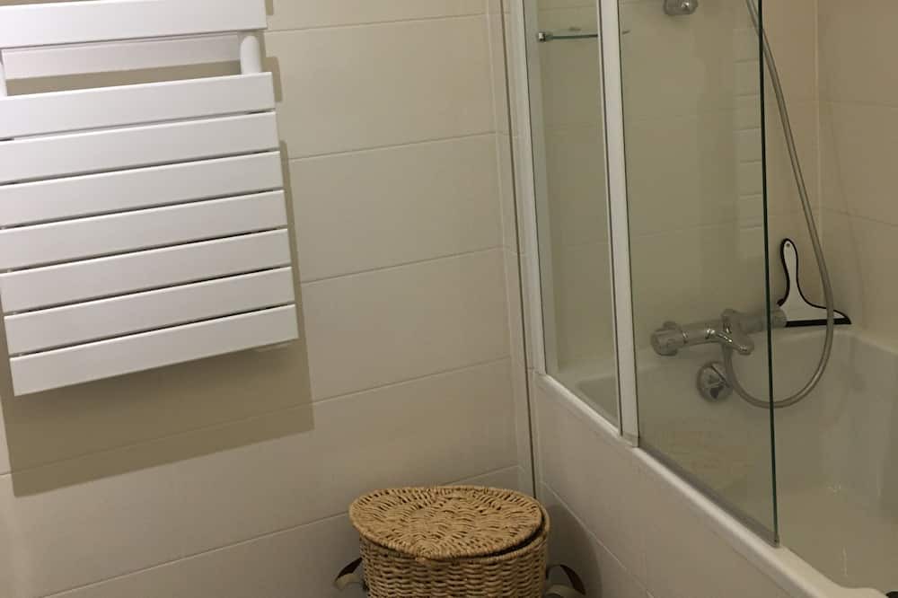 Photo of Bathroom in Chatenay-Malabry
