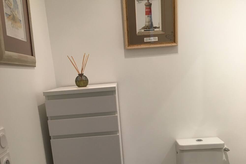 Photo of Bathroom in Chatenay-Malabry