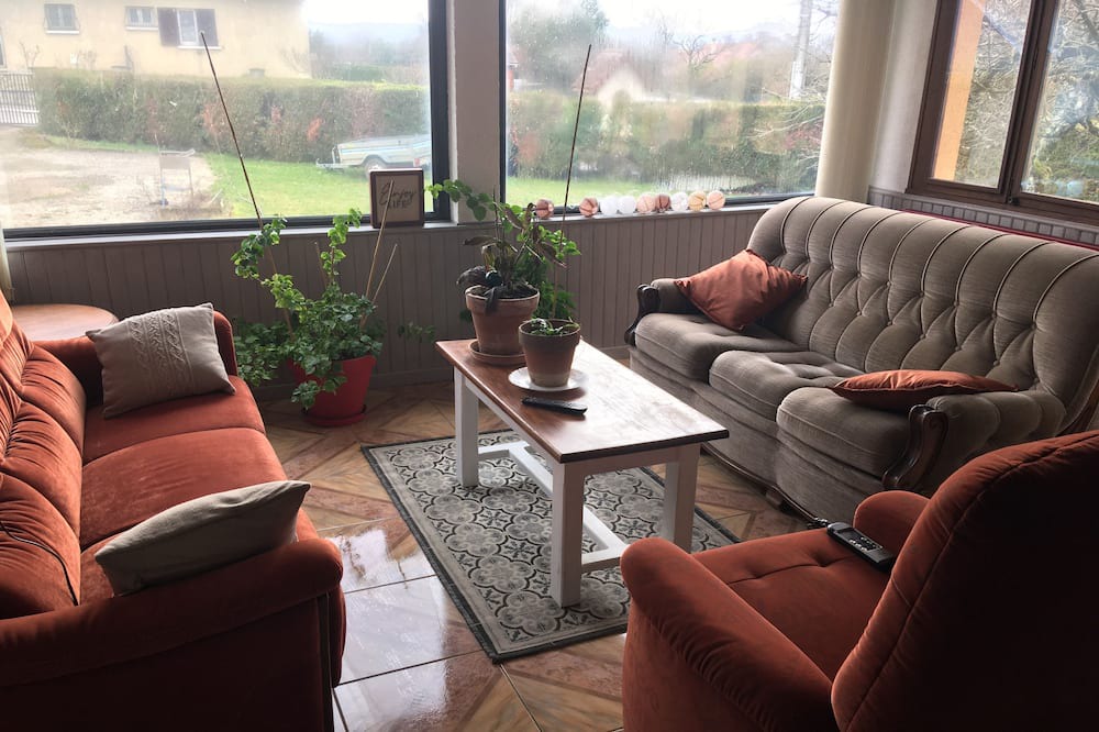 Photo of Livingroom in Poligny