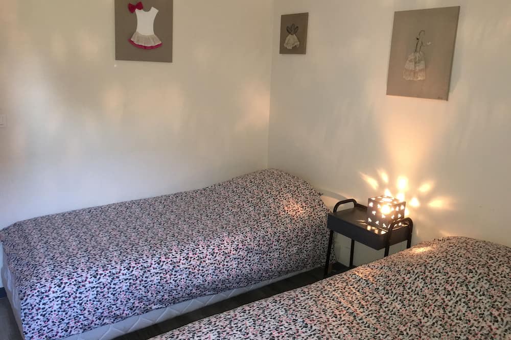 Photo of Bedroom in Montferrand-le-Chateau