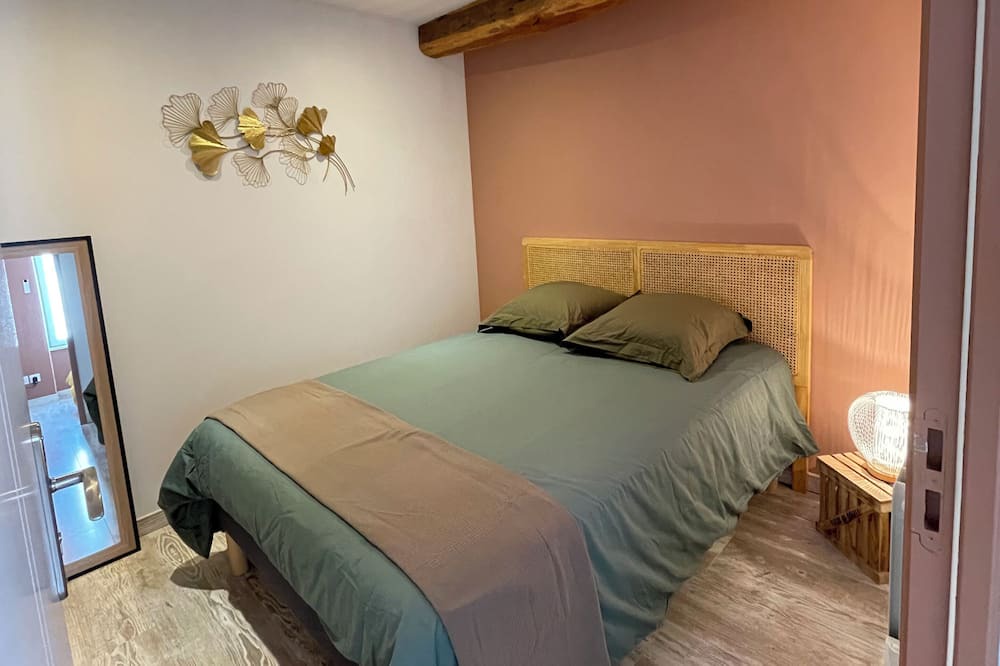 Photo of Bedroom in Saint-Just-la-Pendue
