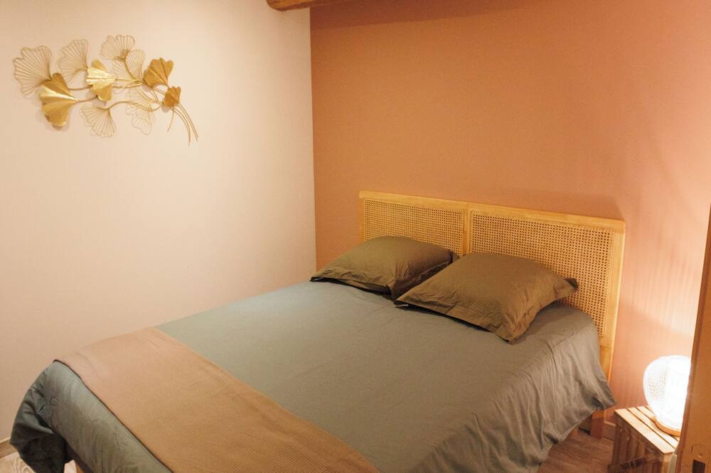 Photo of Bedroom in Saint-Just-la-Pendue