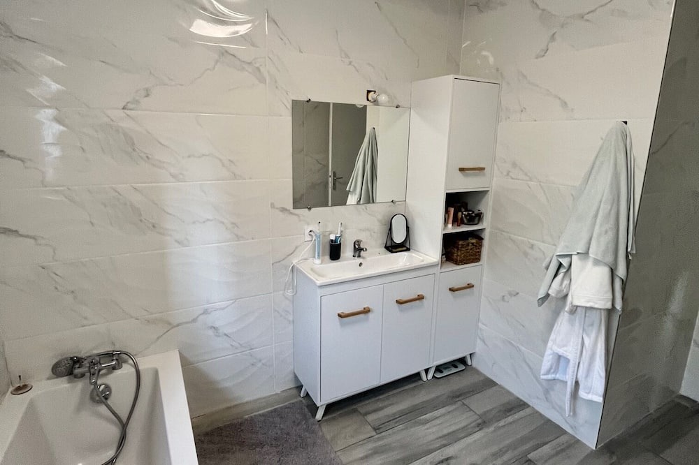 Photo of Bathroom in Soyons