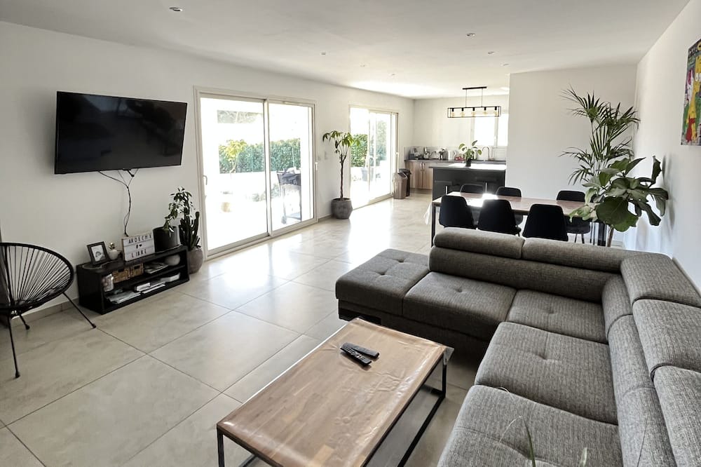 Photo of Livingroom in Soyons