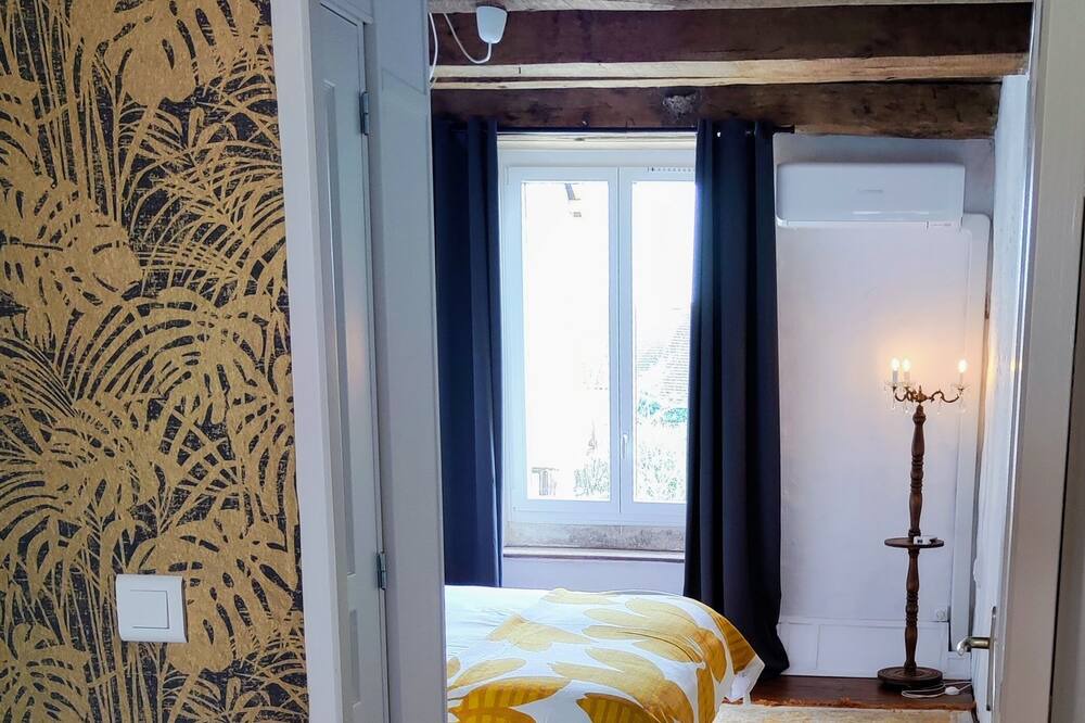 Photo of Bedroom in Melay