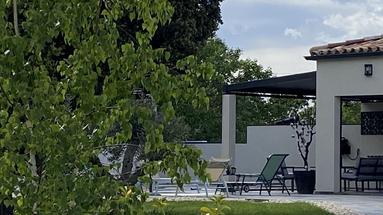 Photo of Patio Balcony in Sainte-Cecile-les-Vignes