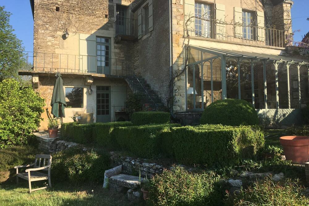 Photo of Outdoor in Pisy
