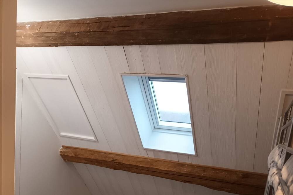 Photo of Bedroom in Saint-Ambreuil