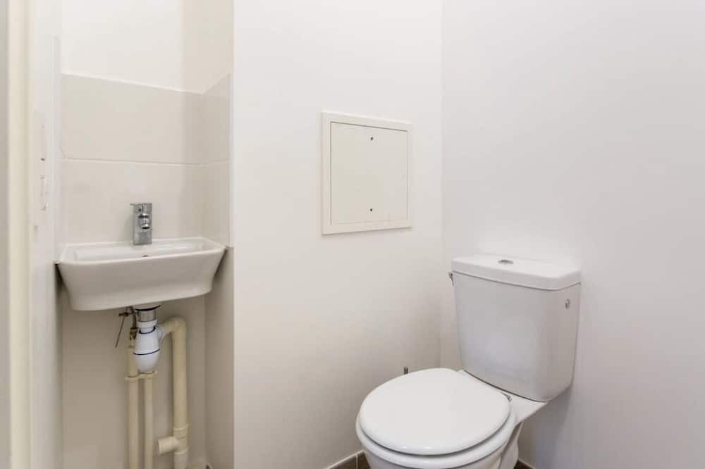 Photo of Bathroom in Chatenay-Malabry
