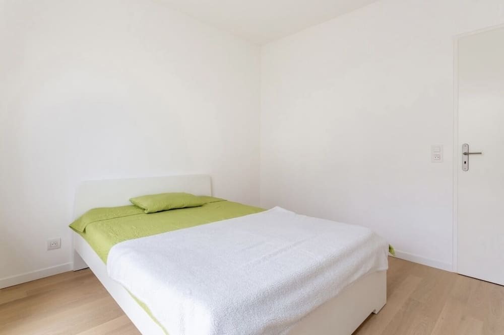 Photo of Bedroom in Chatenay-Malabry