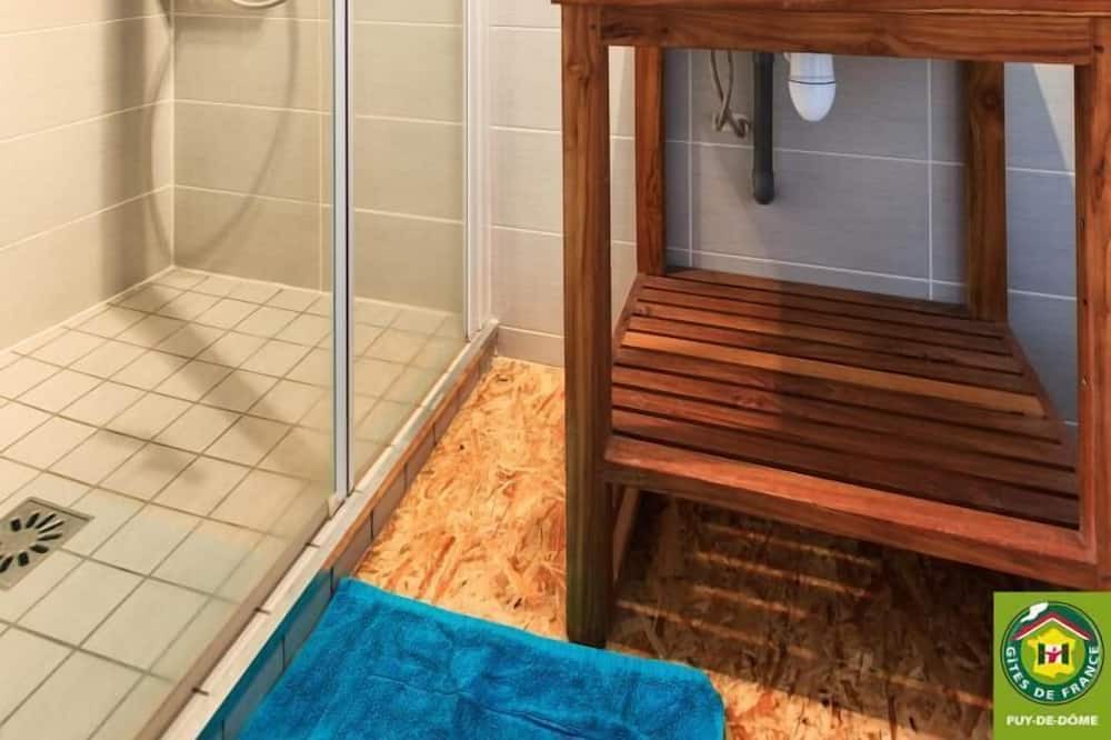 Photo of Bathroom in Orcet