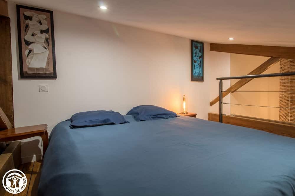 Photo of Bedroom in Montpeyroux