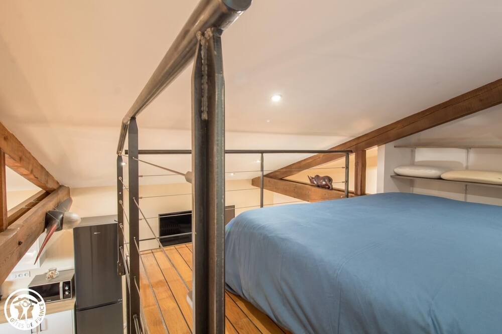 Photo of Bedroom in Montpeyroux