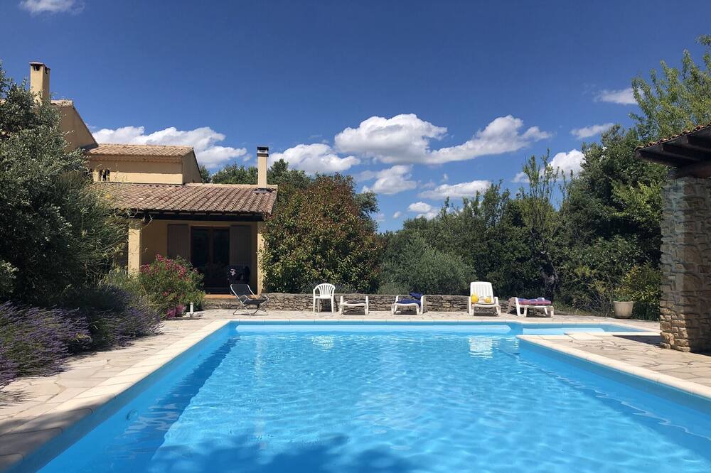 Photo of Outdoor in La Roque-sur-Pernes