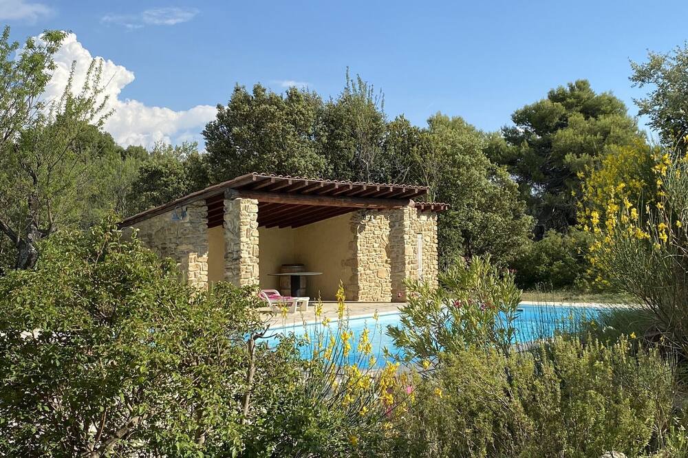 Photo of Outdoor in La Roque-sur-Pernes