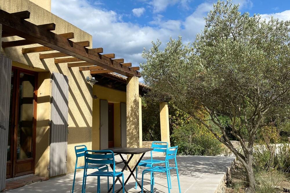 Photo of Outdoor in La Roque-sur-Pernes