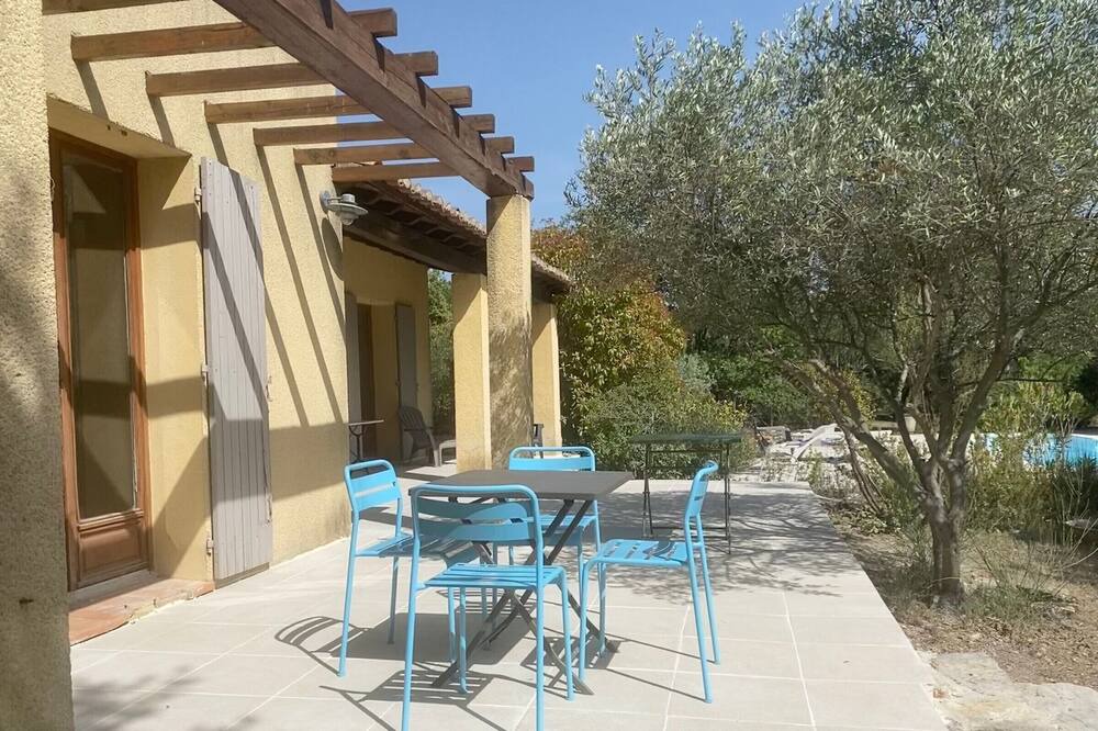 Photo of Outdoor in La Roque-sur-Pernes
