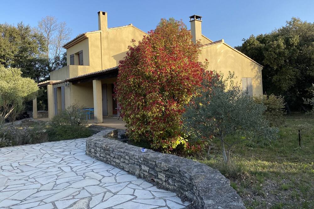 Photo of Outdoor in La Roque-sur-Pernes