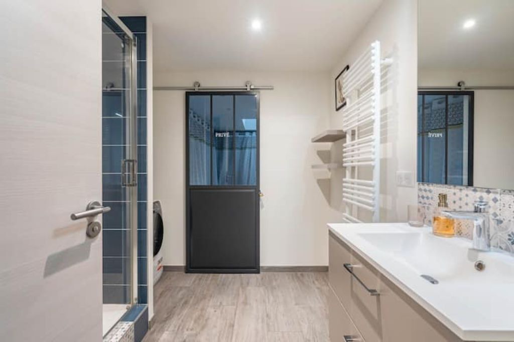 Photo of Bathroom in Lons-le-Saunier