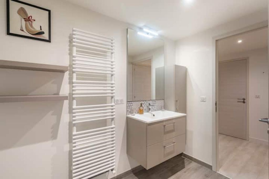 Photo of Bathroom in Lons-le-Saunier