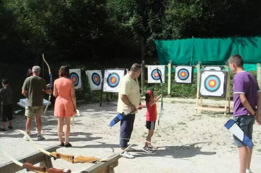 Photo of Others in Huanne-Montmartin