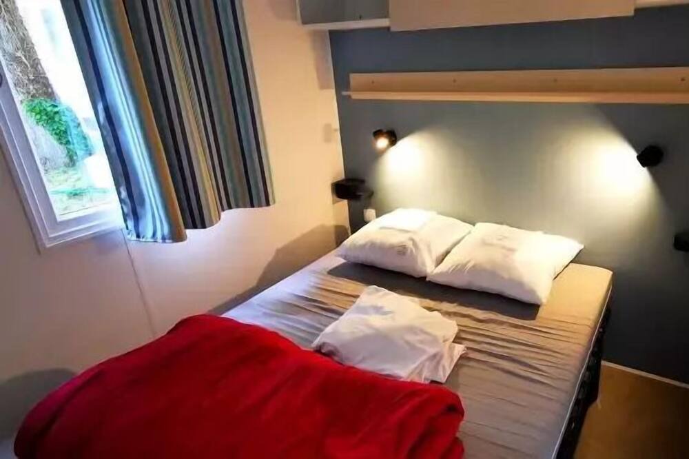 Photo of Bedroom in Huanne-Montmartin