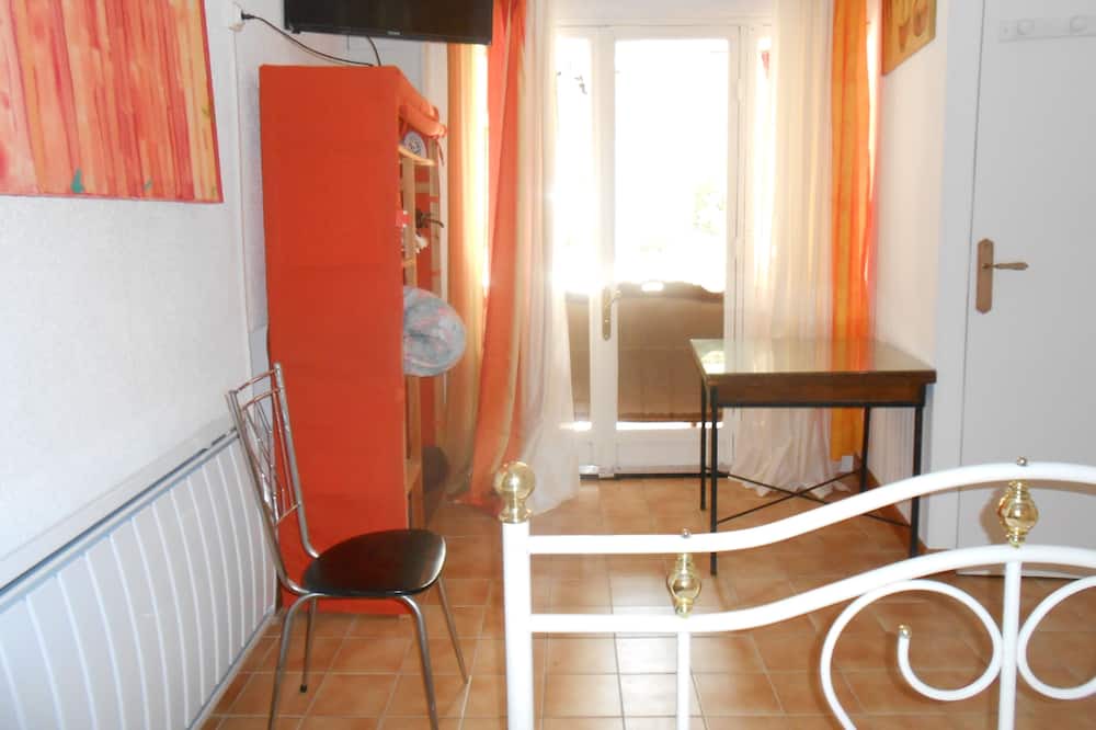 Photo of Others in Saint-Pere