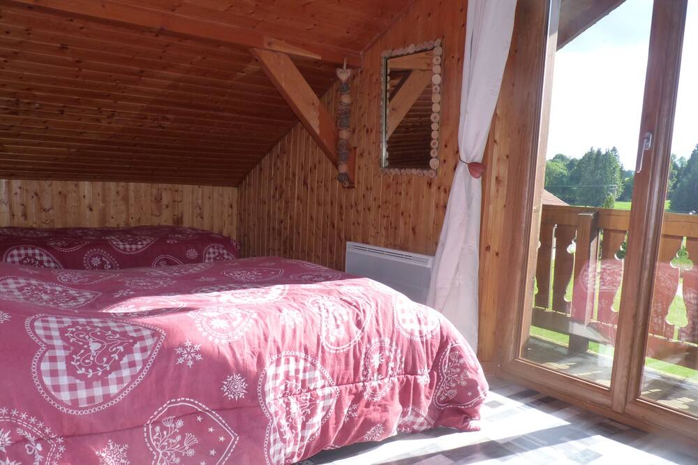 Photo of Bedroom in Hauterive-la-Fresse