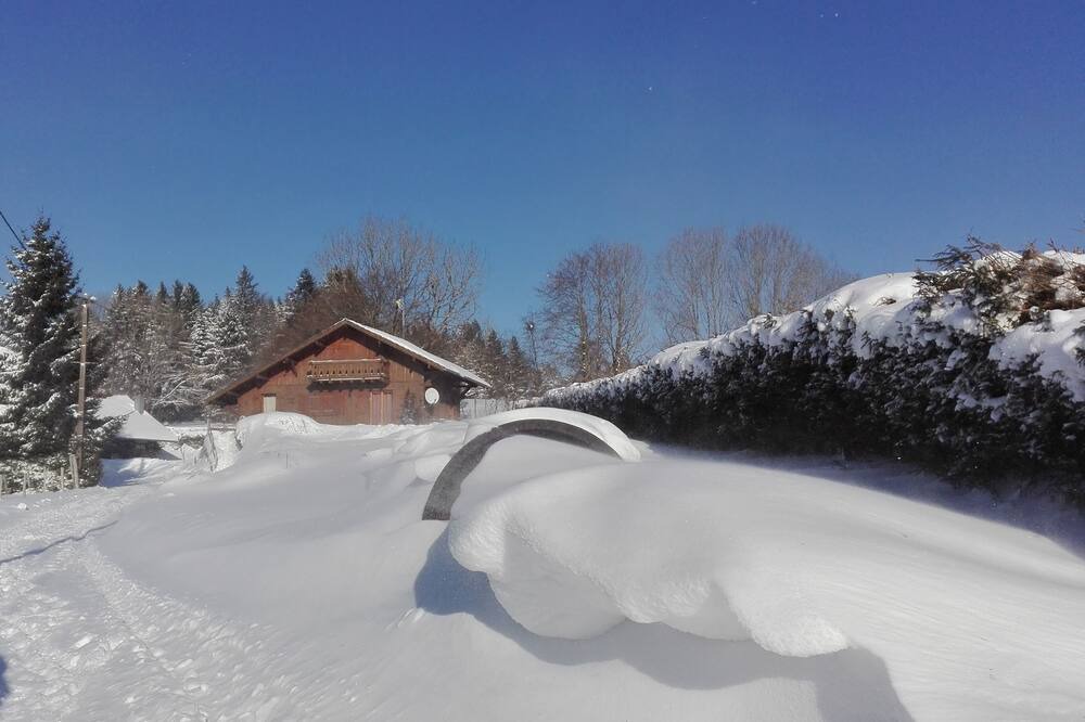 Photo of Outdoor in Hauterive-la-Fresse