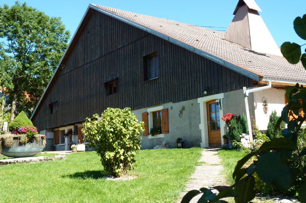 Photo of Outdoor in Hauterive-la-Fresse