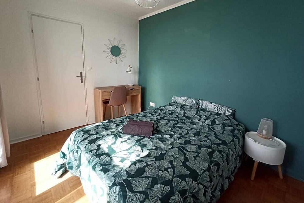 Photo of Bedroom in Valence