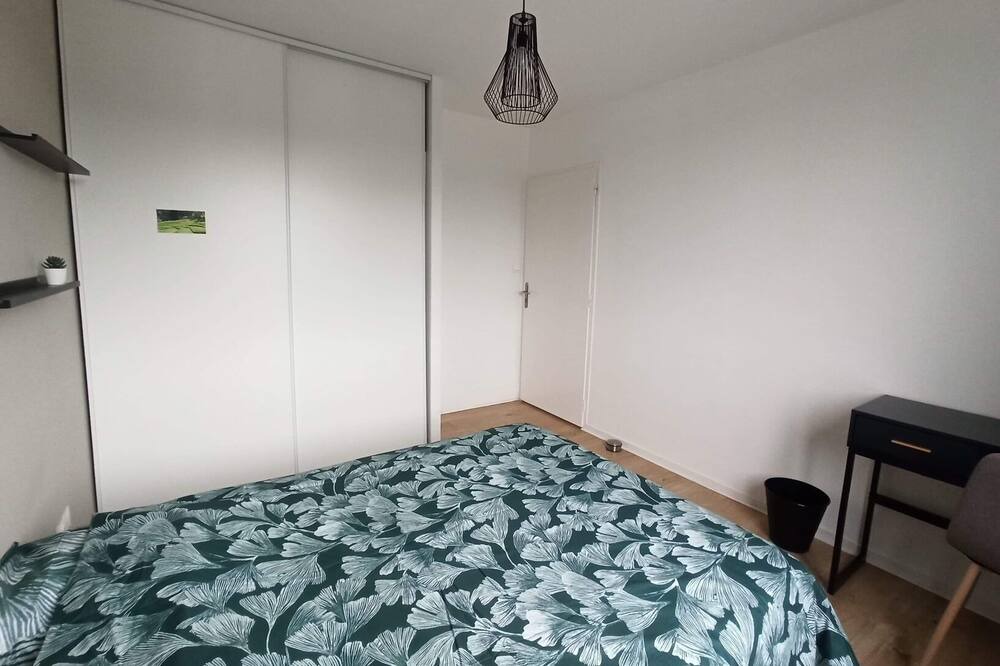 Photo of Bedroom in Valence