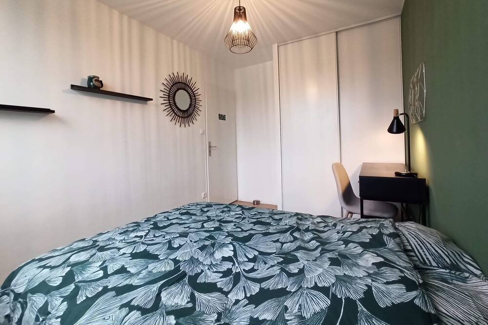 Photo of Bedroom in Valence