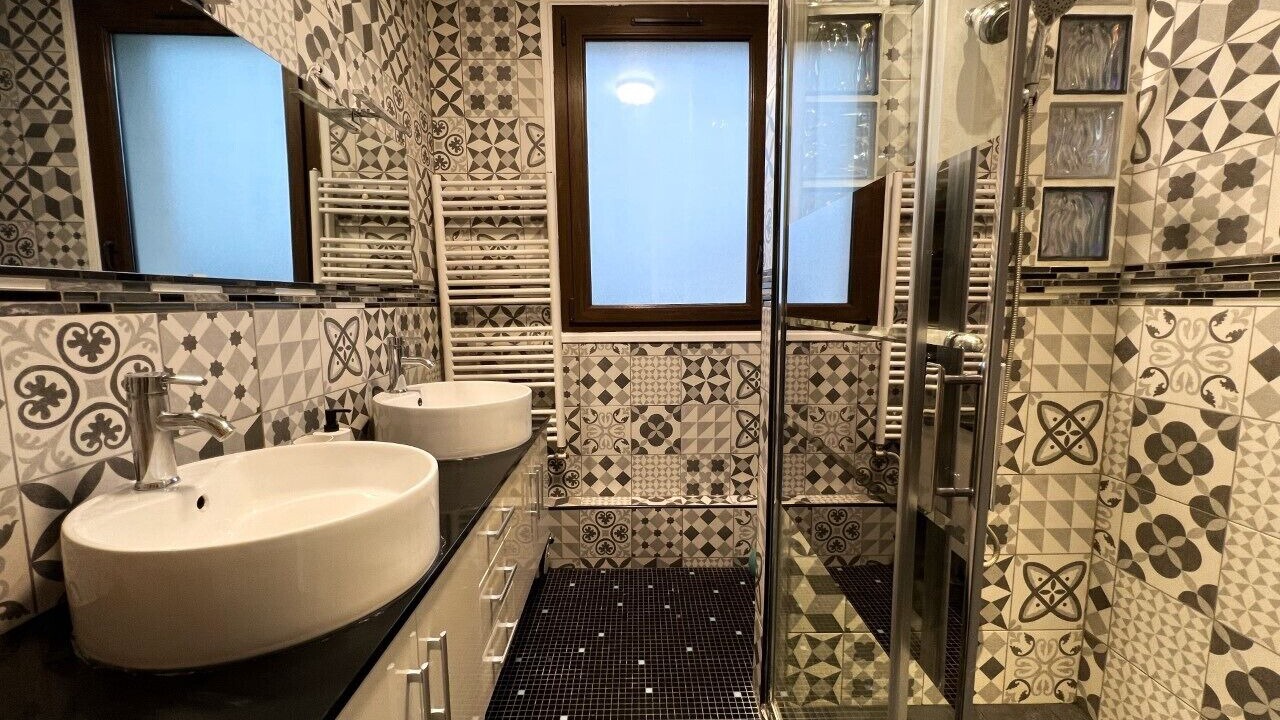 Photo of Bathroom in Massy