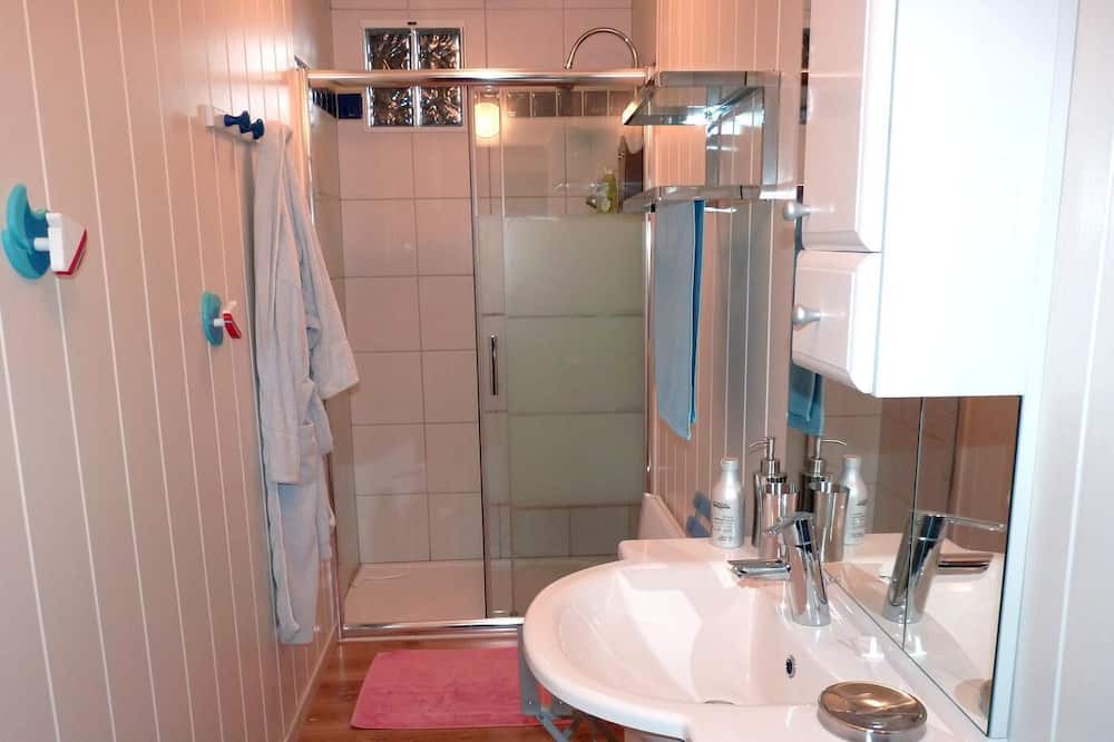 Photo of Bathroom in Belleherbe