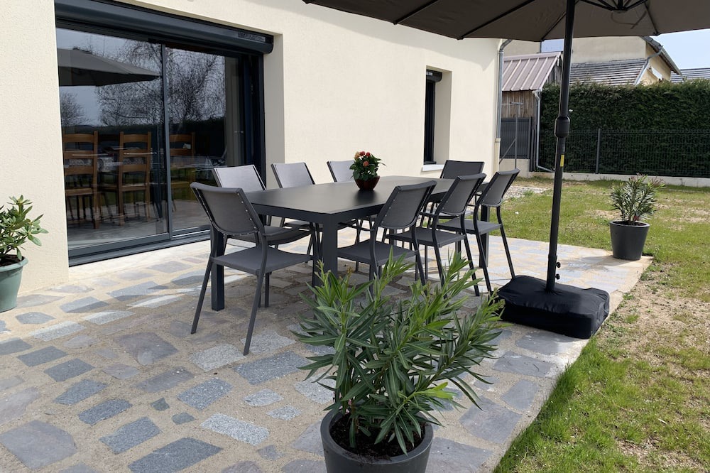Photo of Outdoor in La Chaze-de-Peyre