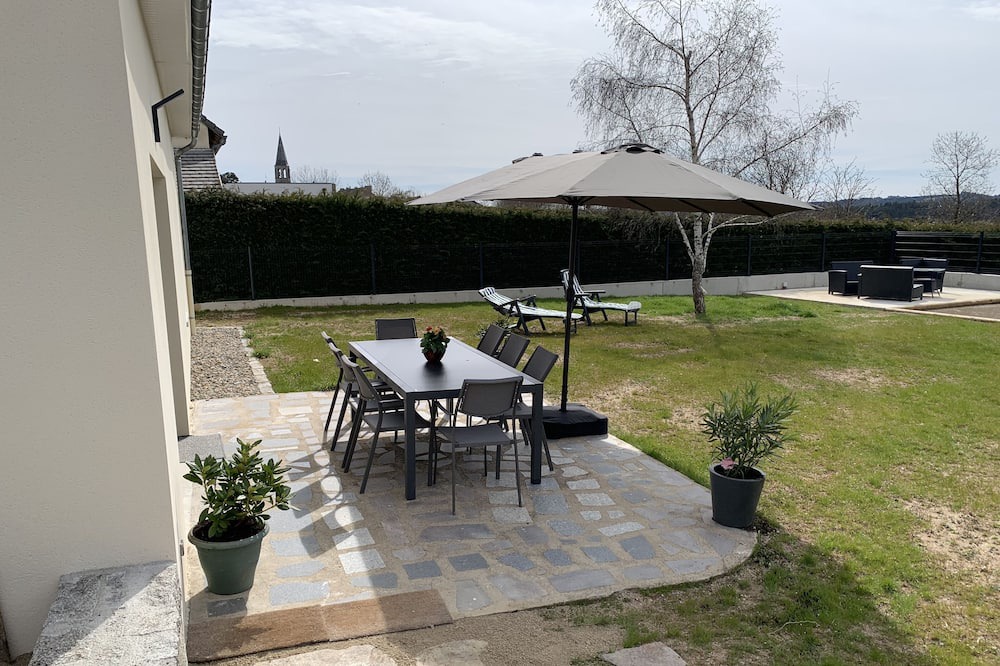 Photo of Outdoor in La Chaze-de-Peyre