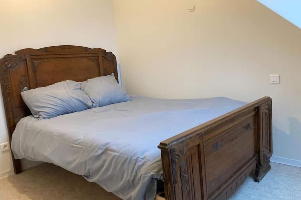 Photo of Bedroom in Up 1.5 Saint-Ferreol