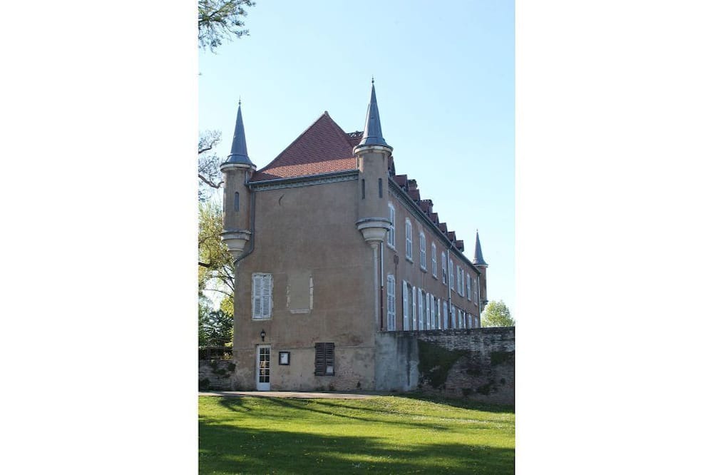 Photo of Outdoor in Attignat