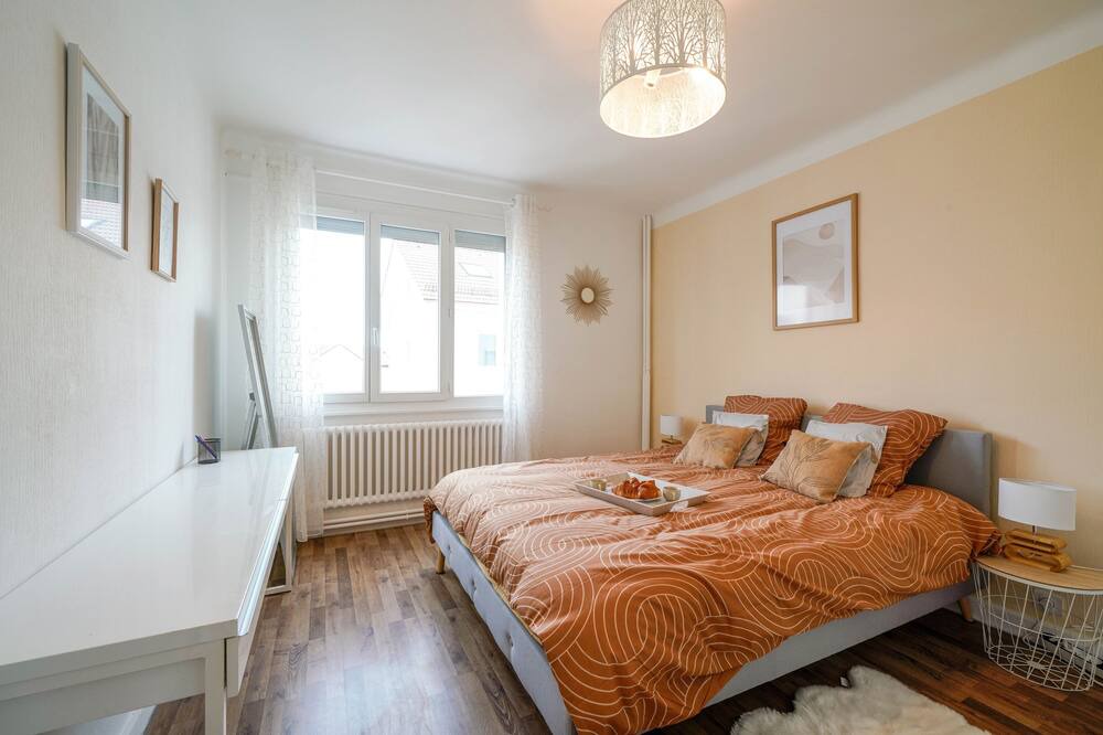 Photo of Bedroom in Divonne-les-Bains