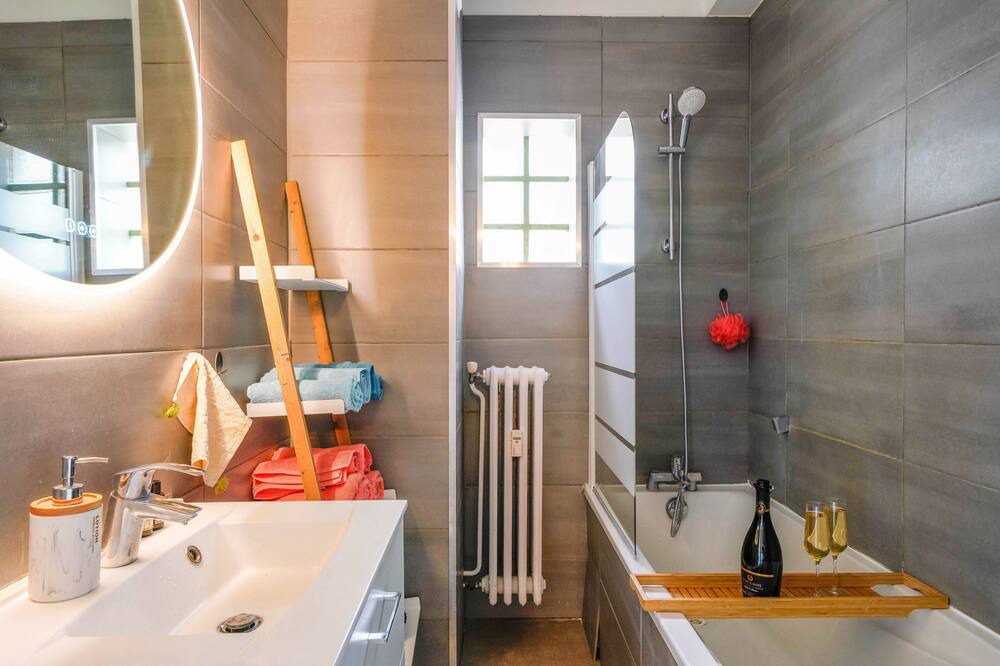 Photo of Bedroom in Divonne-les-Bains
